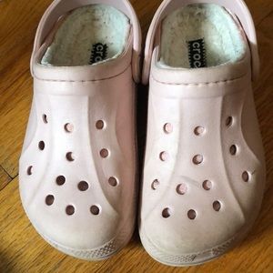 Cozy Pink fur lined crocs size 12/13
